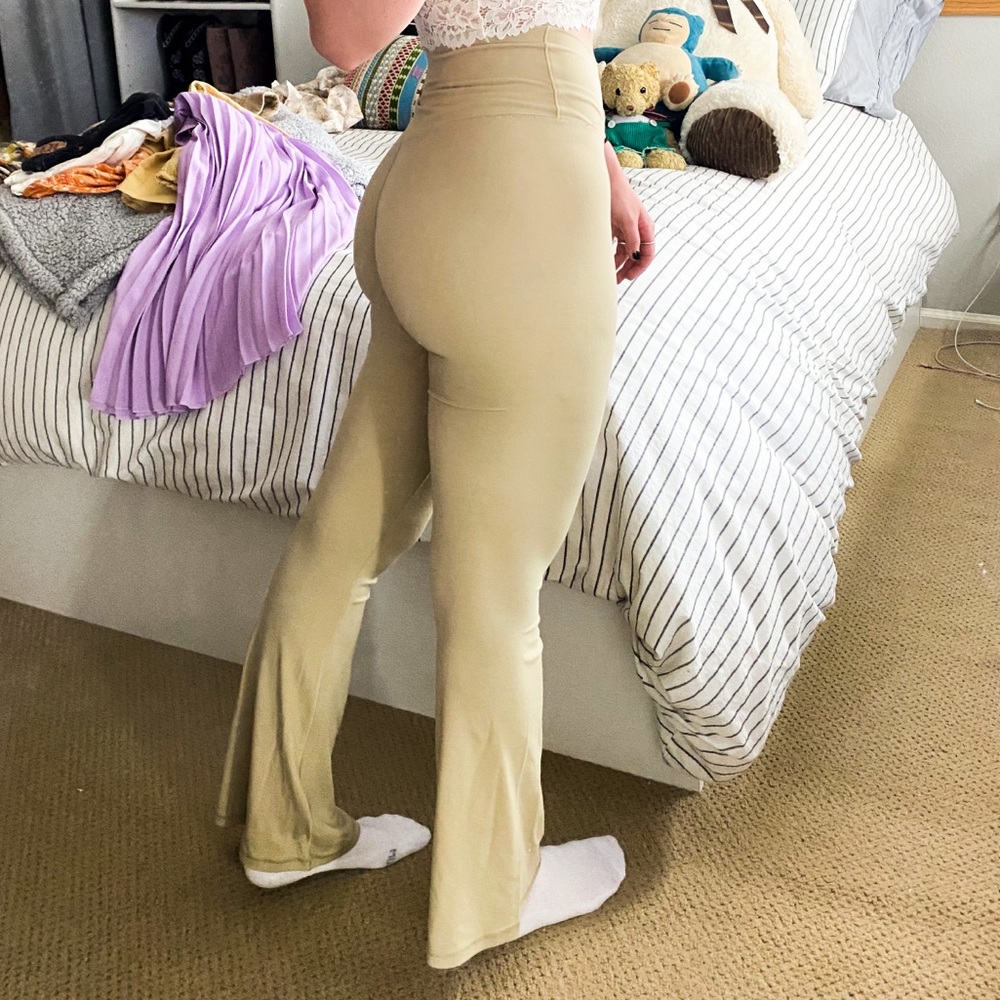 aerie beige flare leggings